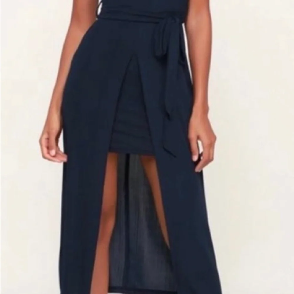 Lulu’s Black Swan, Flirty, Funky & Fabulous,Sexy Layered look, Classic,Timeless - Picture 4 of 15